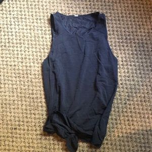 Lululemon tank- tie in the back